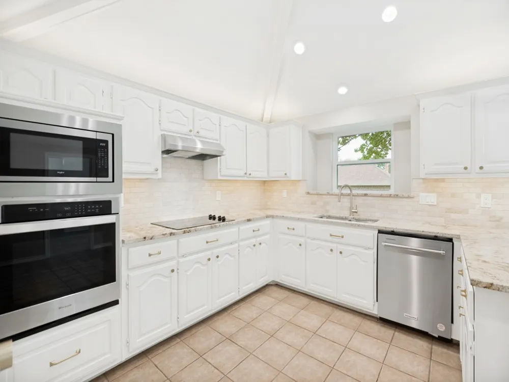 4312 Avonshire Lane Plano, TX 75093