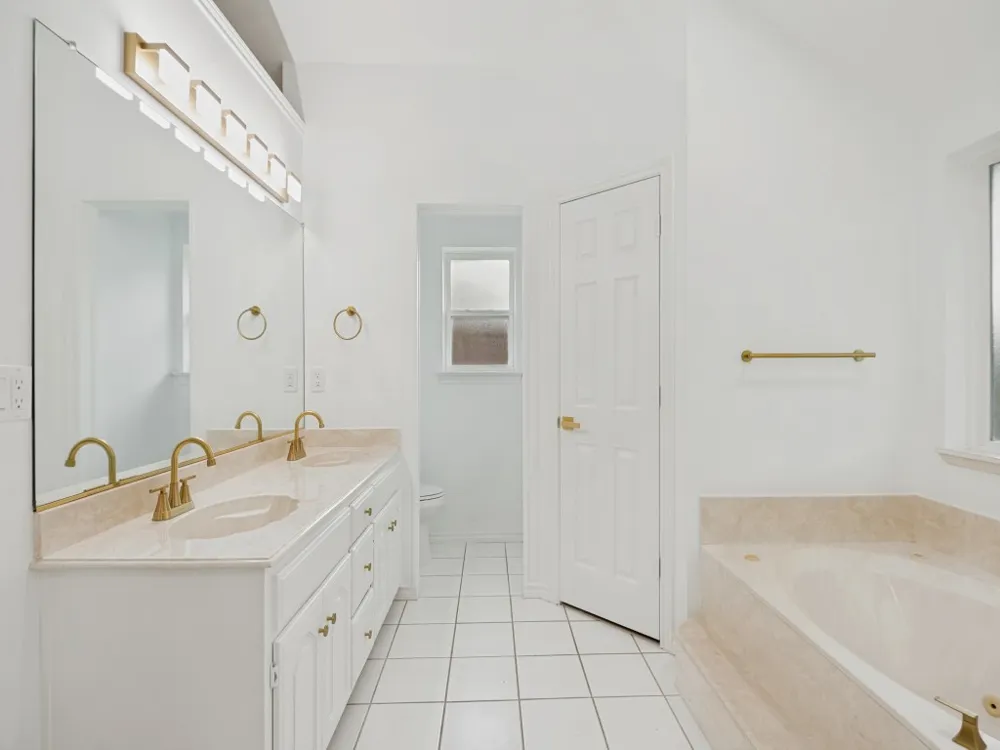 4312 Avonshire Lane Plano, TX 75093