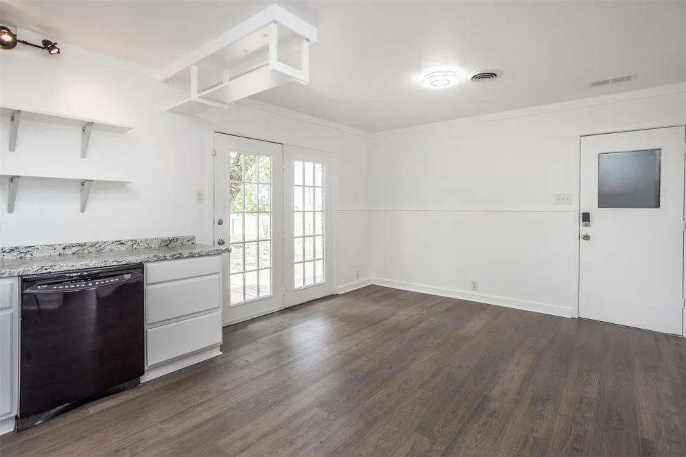 65 Kirby Street Callisburg, TX 76240