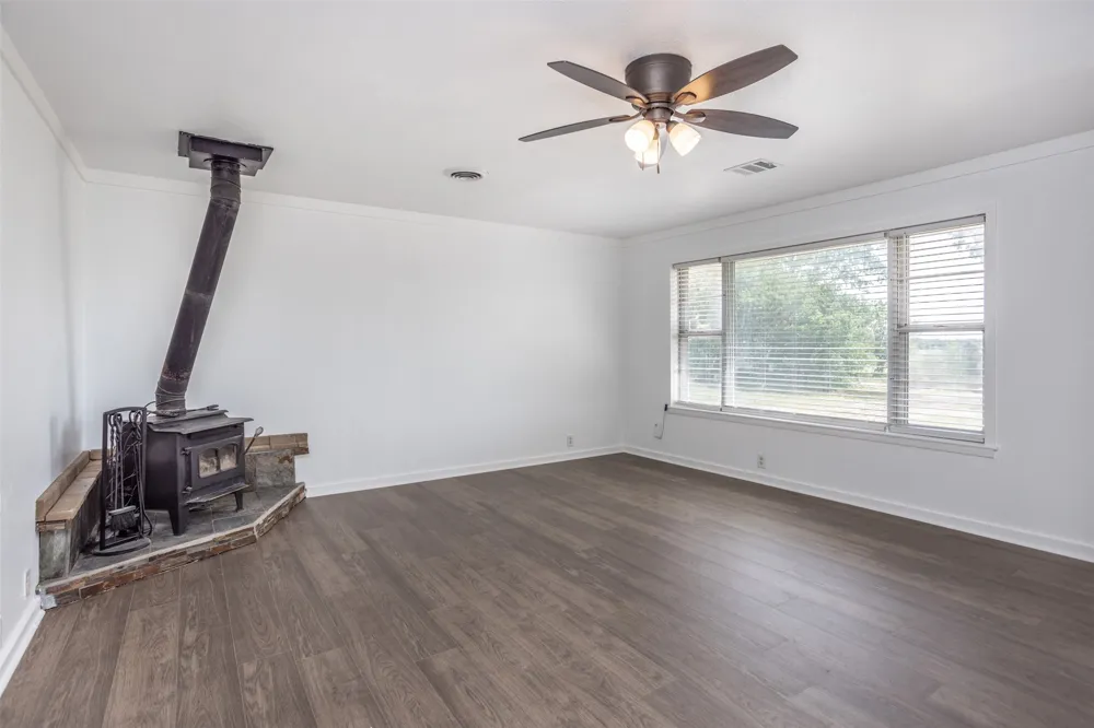 65 Kirby Street Callisburg, TX 76240