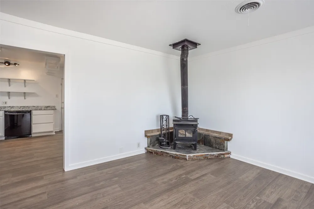 65 Kirby Street Callisburg, TX 76240