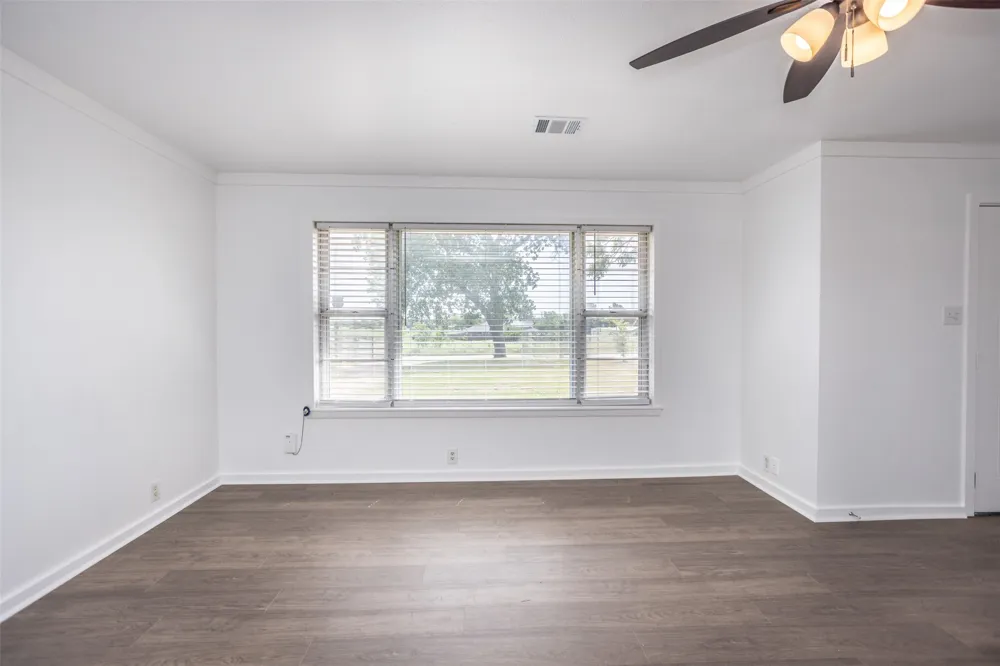 65 Kirby Street Callisburg, TX 76240