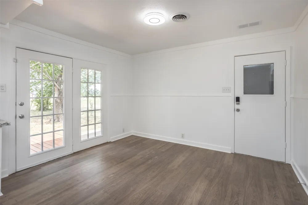 65 Kirby Street Callisburg, TX 76240