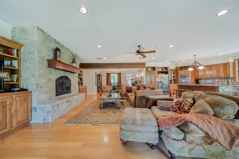1655 County Road 1627 Linden, TX 75563