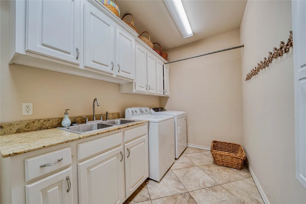 1655 County Road 1627 Linden, TX 75563