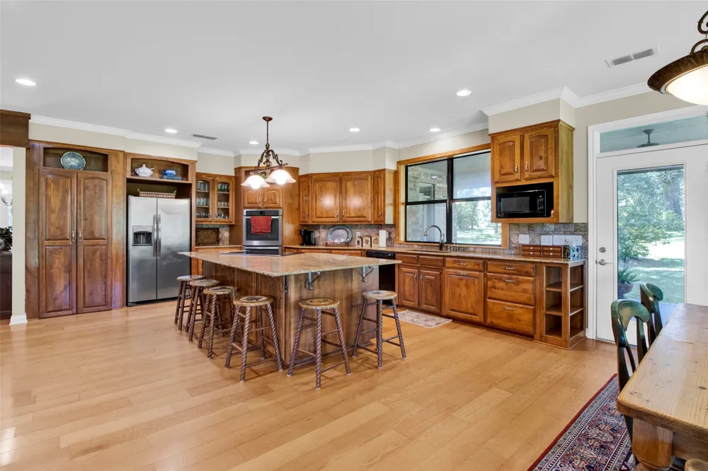 1655 County Road 1627 Linden, TX 75563