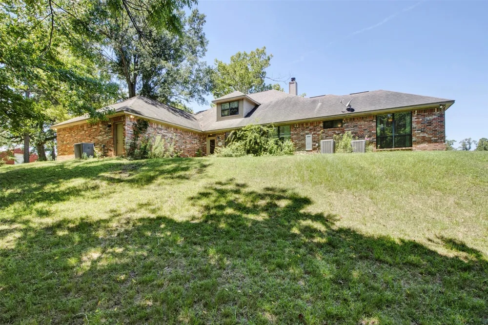 1655 County Road 1627 Linden, TX 75563