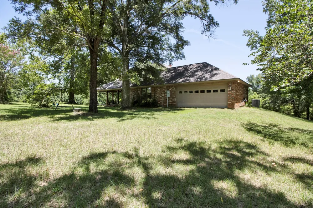 1655 County Road 1627 Linden, TX 75563