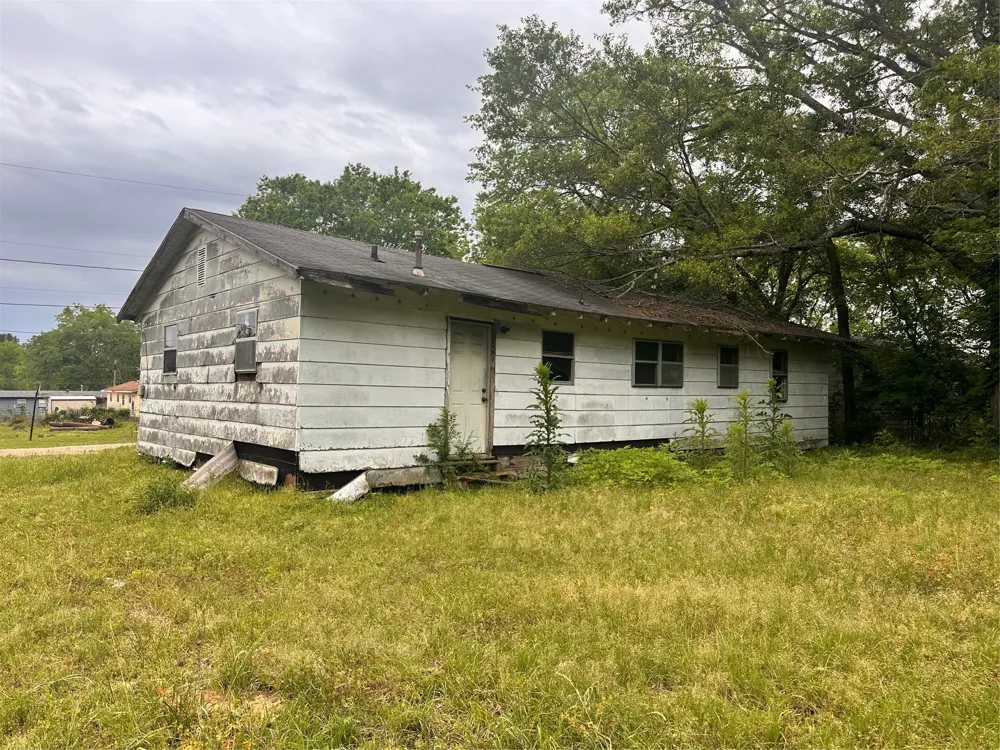 105 Caddo Naples, TX 75568