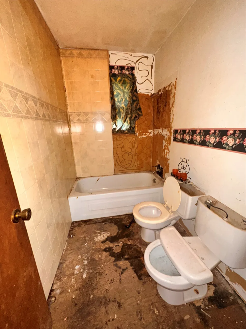 105 Caddo Naples, TX 75568