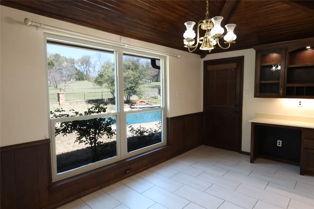 907 Red Oak Creek Drive Ovilla, TX 75154