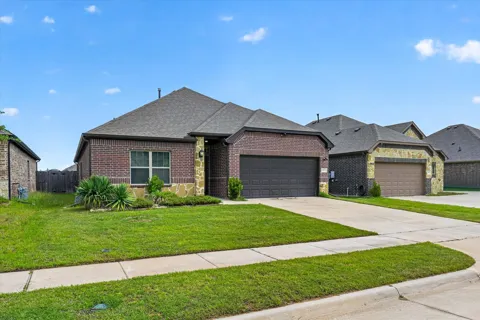 7815 Cottonwood Drive