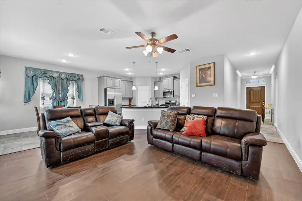 7815 Cottonwood Drive Greenville, TX 75402