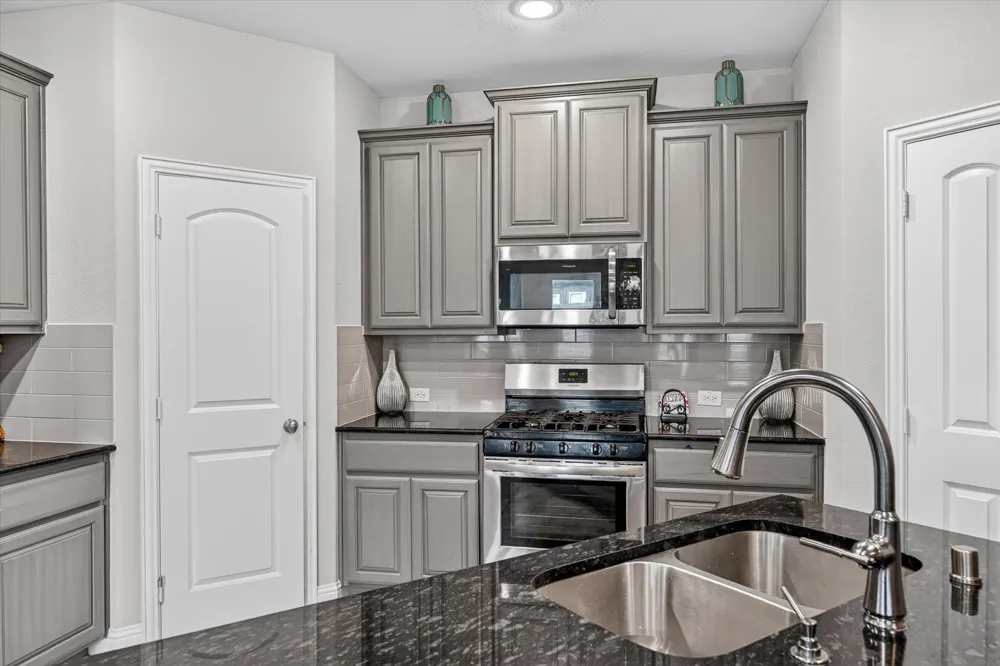 7815 Cottonwood Drive Greenville, TX 75402