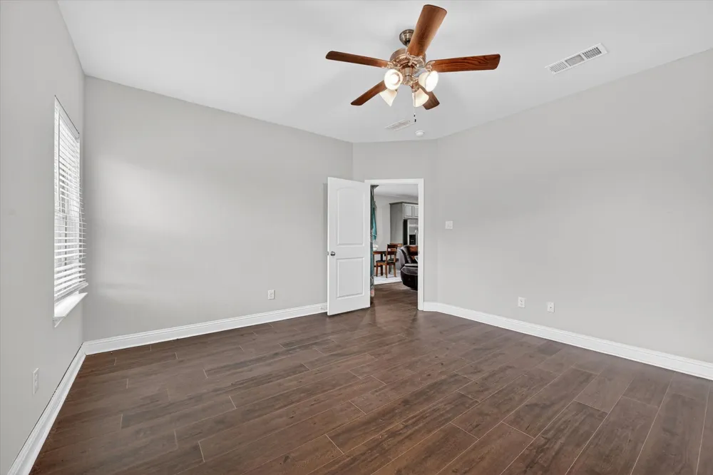 7815 Cottonwood Drive Greenville, TX 75402