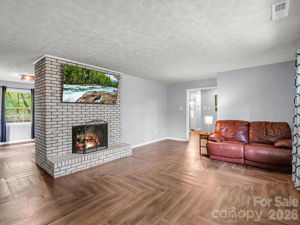 92 Greenwood Acres Drive Mills River, NC 28759