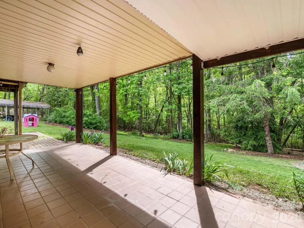 92 Greenwood Acres Drive Mills River, NC 28759