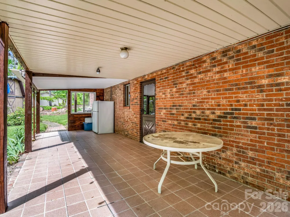 92 Greenwood Acres Drive Mills River, NC 28759