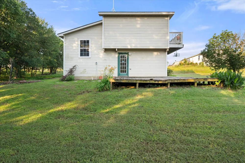134 County Road 3048 Corsicana, TX 75109