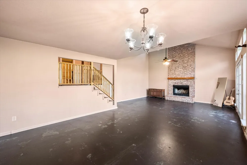 134 County Road 3048 Corsicana, TX 75109