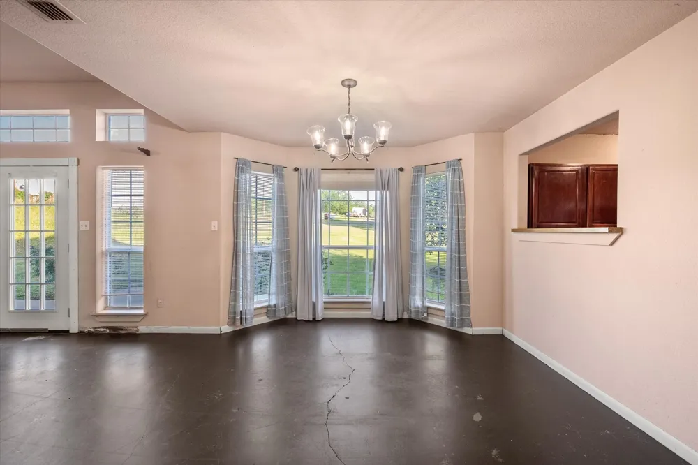 134 County Road 3048 Corsicana, TX 75109