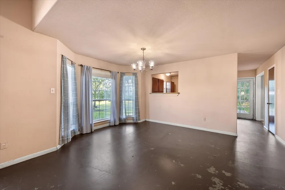 134 County Road 3048 Corsicana, TX 75109