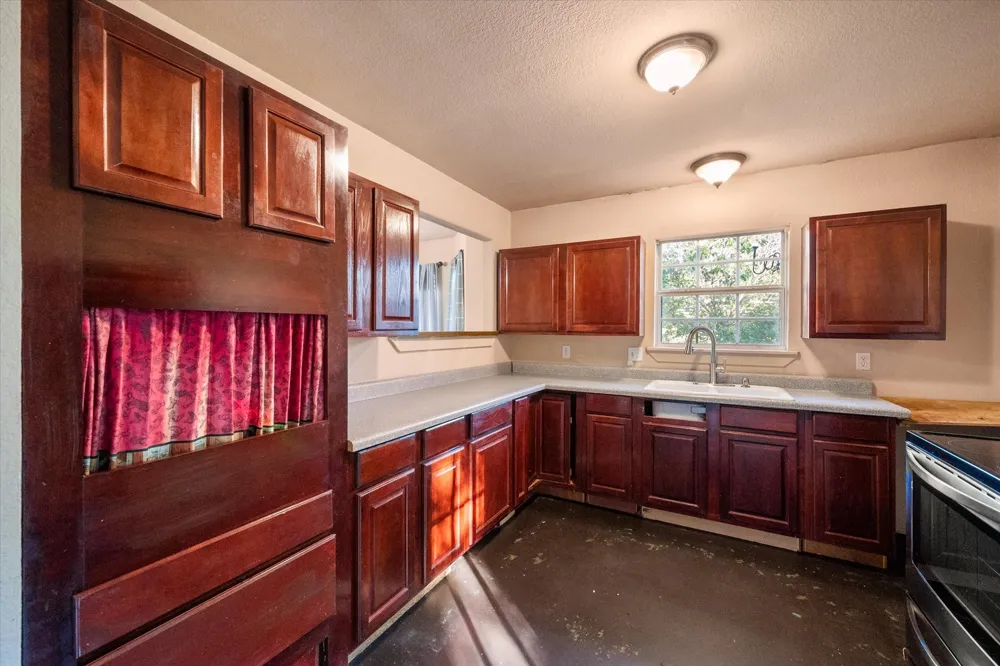 134 County Road 3048 Corsicana, TX 75109