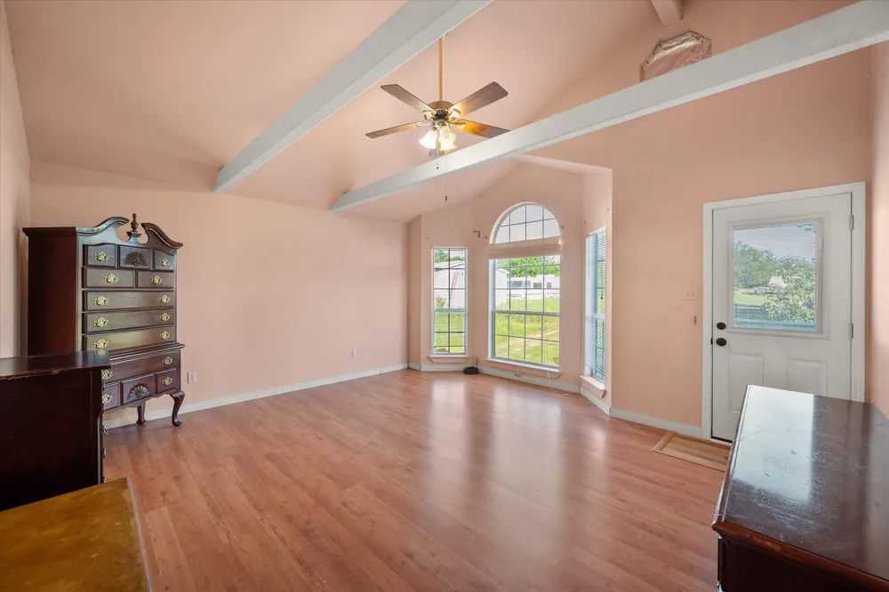 134 County Road 3048 Corsicana, TX 75109