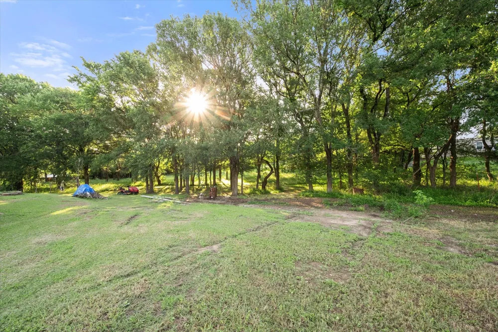 134 County Road 3048 Corsicana, TX 75109