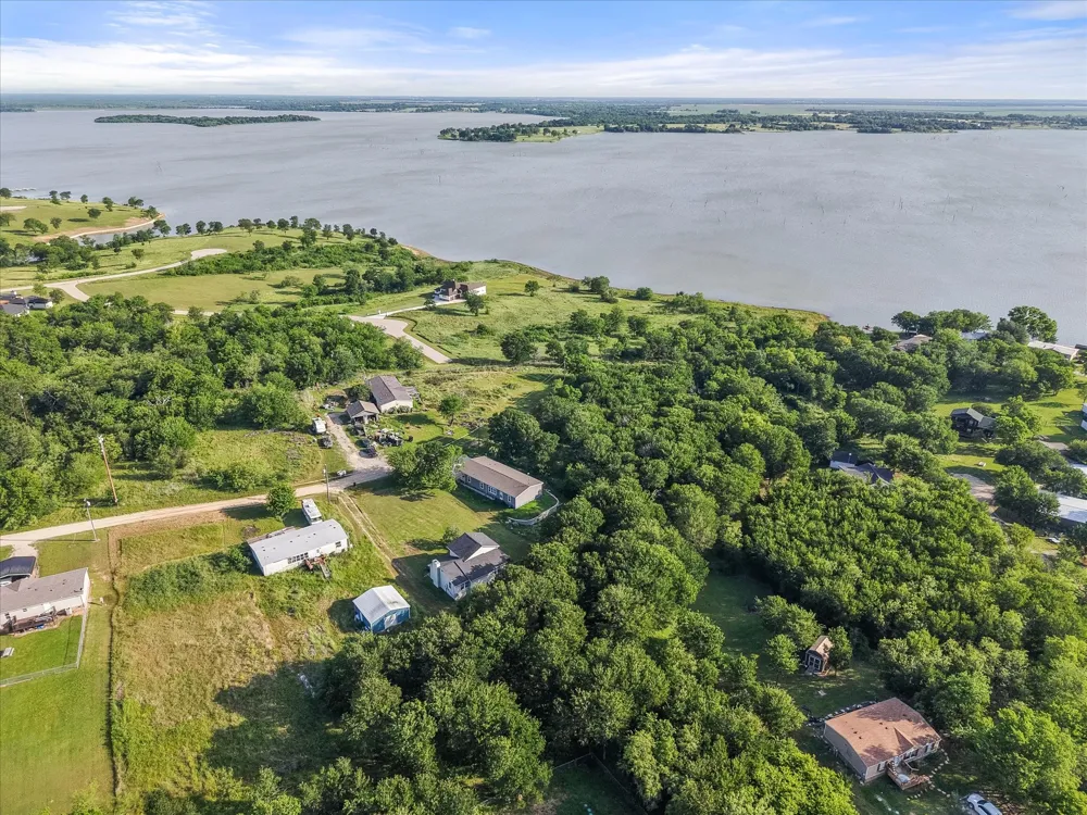 134 County Road 3048 Corsicana, TX 75109