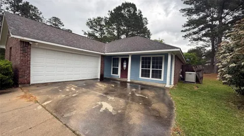 102 Brookdale Circle
