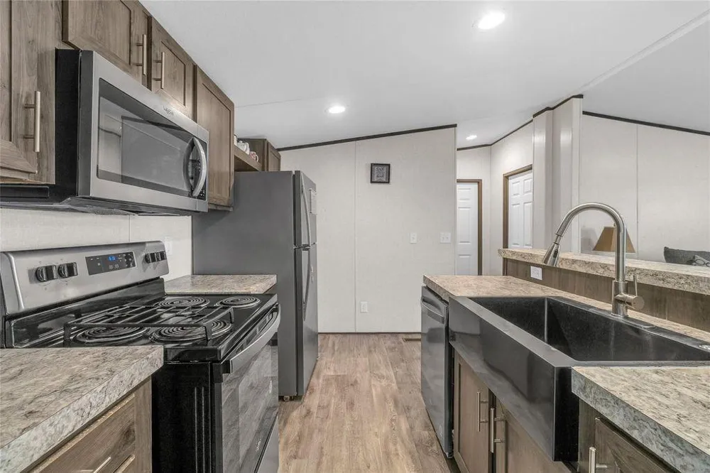 752 Road 5820 Cleveland, TX 77327