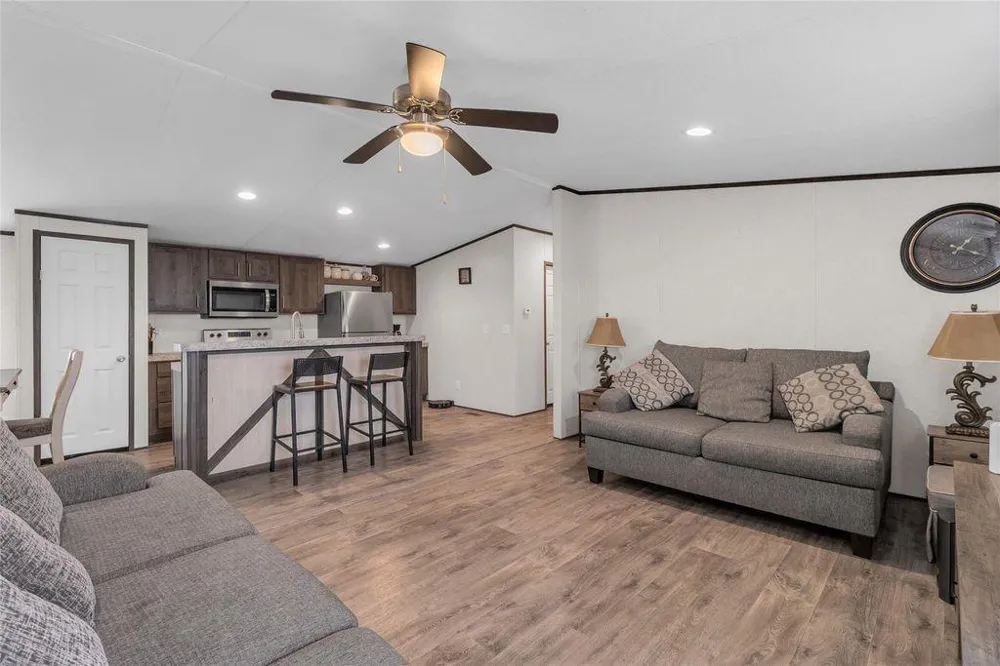 752 Road 5820 Cleveland, TX 77327