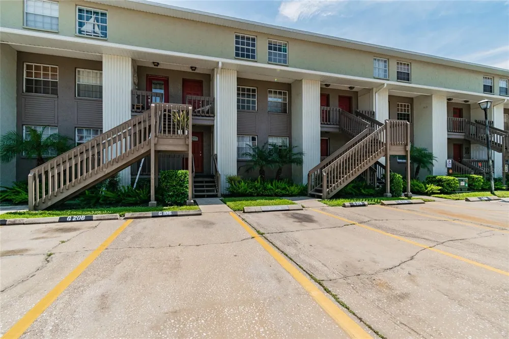 4875 W MCELROY AVENUE #G208