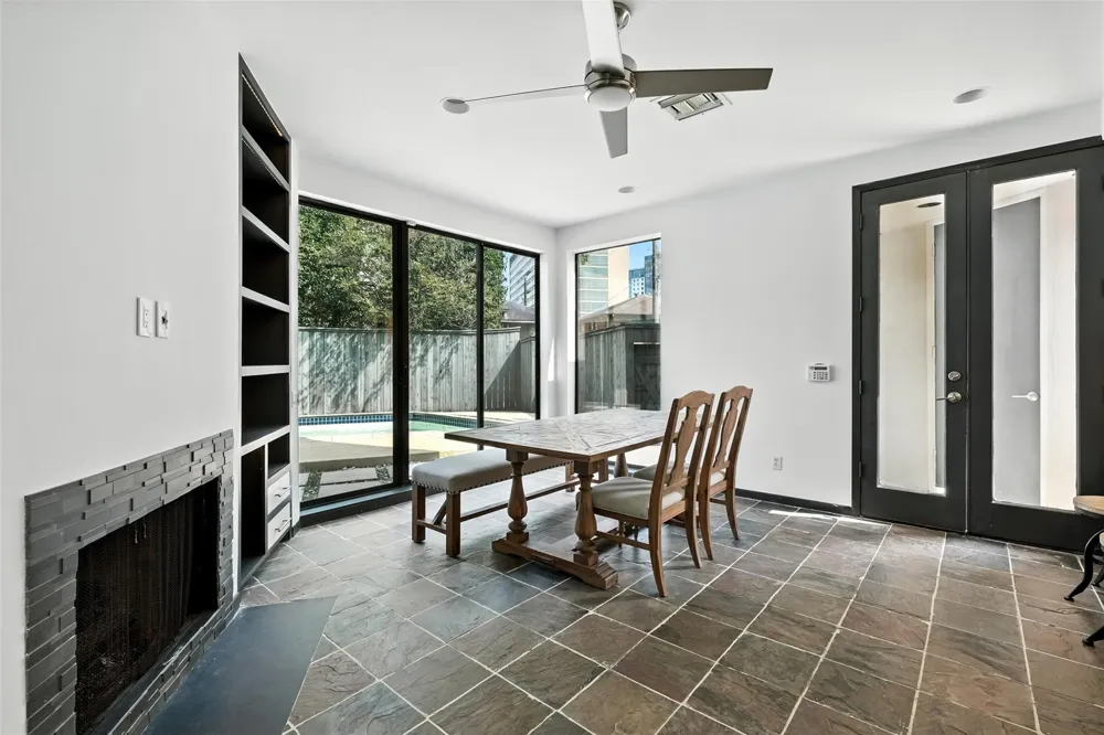 2019 Mcclendon Street Houston, TX 77030