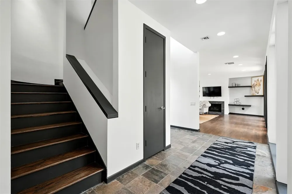2019 Mcclendon Street Houston, TX 77030