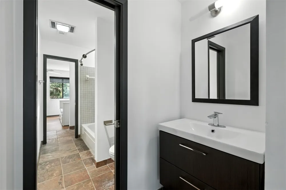 2019 Mcclendon Street Houston, TX 77030