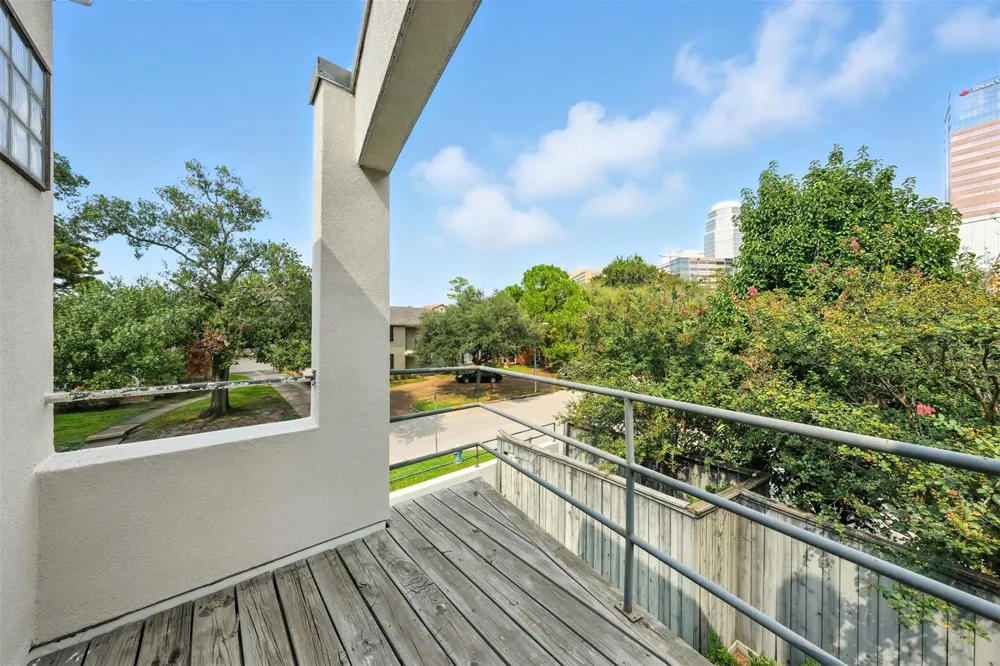 2019 Mcclendon Street Houston, TX 77030