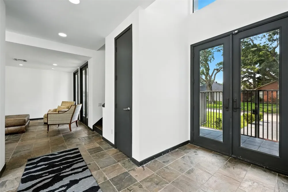 2019 Mcclendon Street Houston, TX 77030