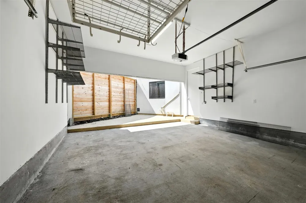 2019 Mcclendon Street Houston, TX 77030