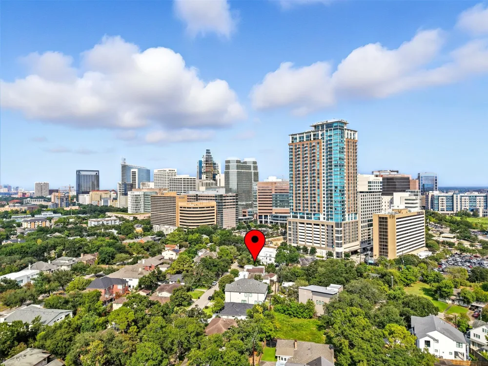 2019 Mcclendon Street Houston, TX 77030