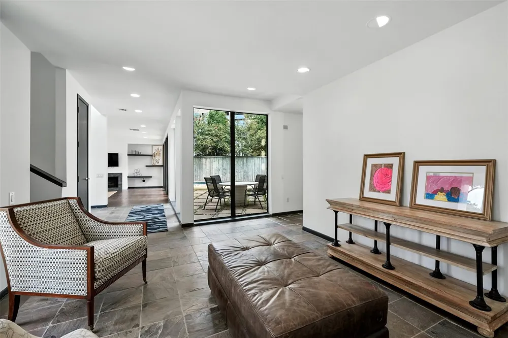 2019 Mcclendon Street Houston, TX 77030
