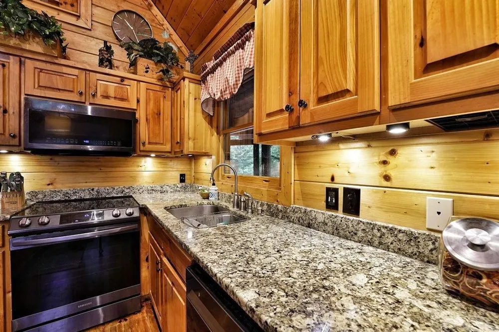 85 Hunter Drive Talking Rock, GA 30175