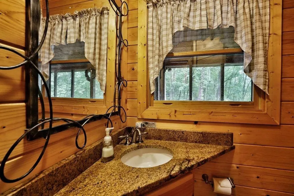 85 Hunter Drive Talking Rock, GA 30175