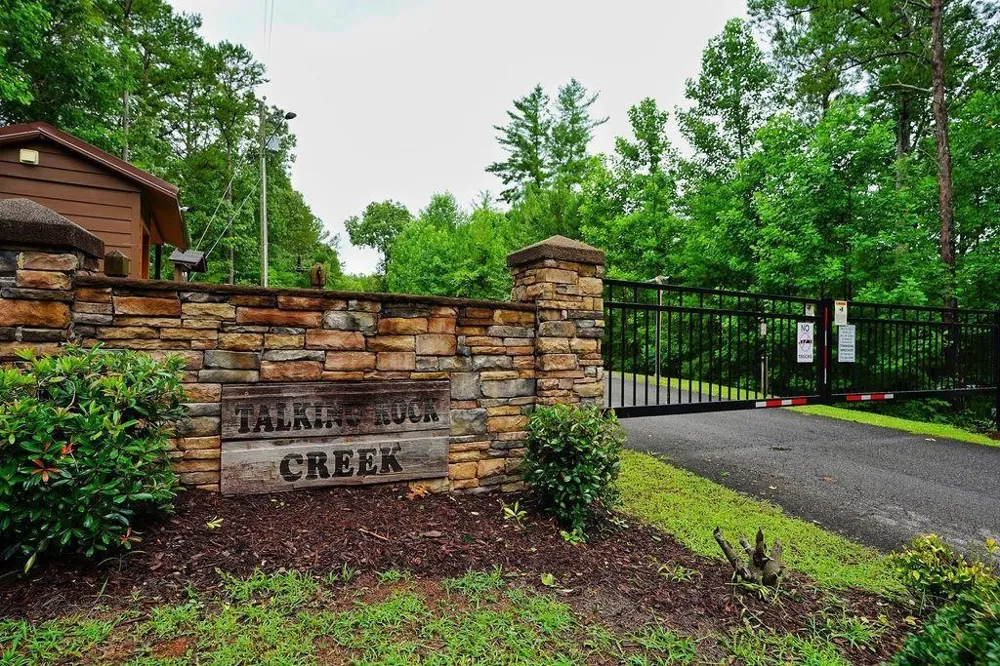 85 Hunter Drive Talking Rock, GA 30175