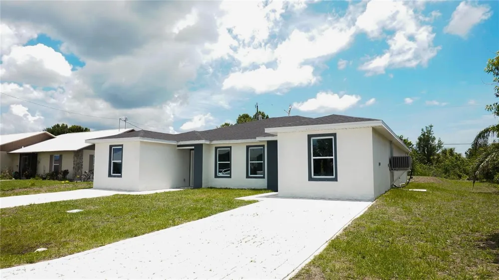 6910 DICKINSON DRIVE #6910 Sebring, FL 33872