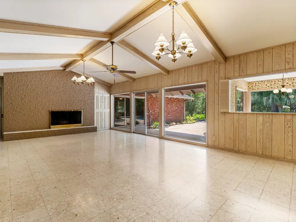 2310 Oak Drive Bay City, TX 77414