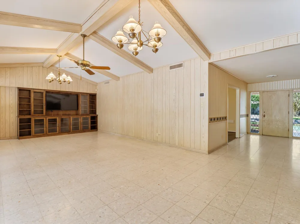 2310 Oak Drive Bay City, TX 77414