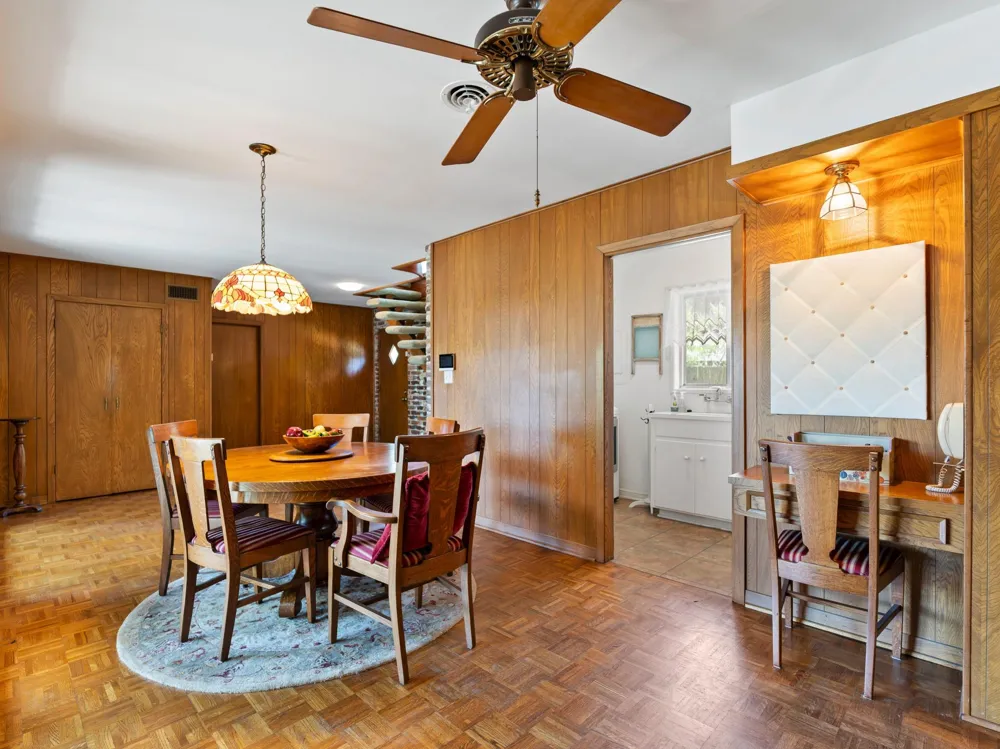 2721 Oak Drive Bay City, TX 77414