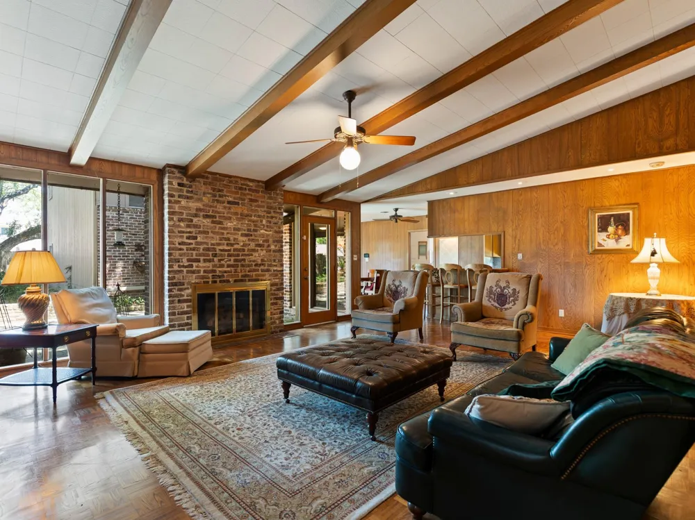 2721 Oak Drive Bay City, TX 77414
